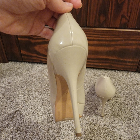 Guess Patent leather Stilettos - Picture 6 of 16